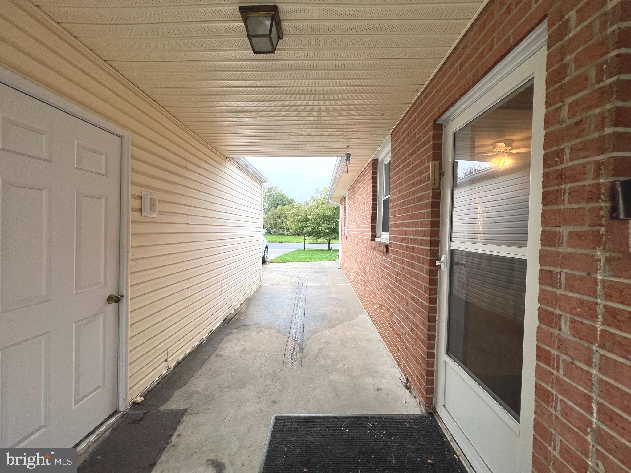 SKY-LIN PARK - Residential Lease