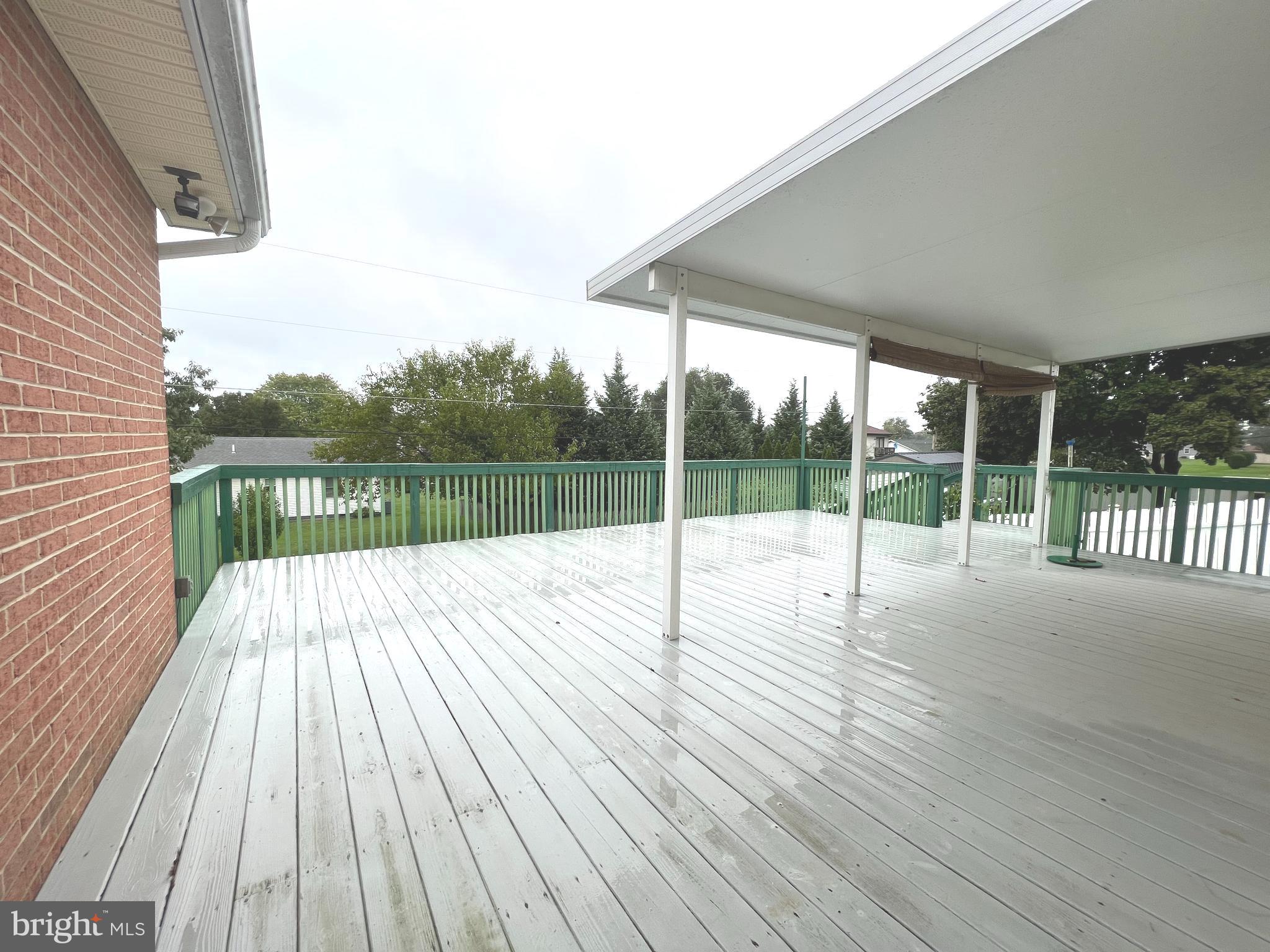 SKY-LIN PARK - Residential Lease