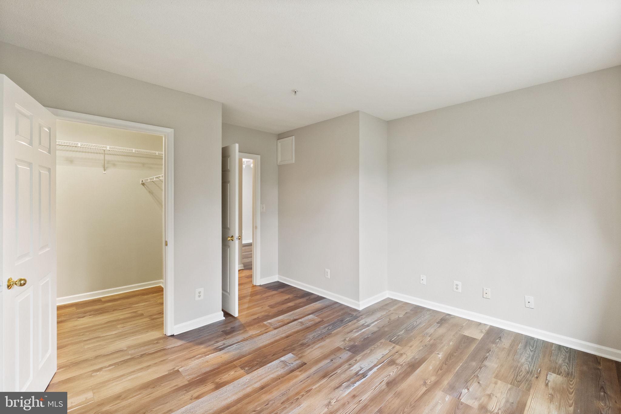 S.GLEN AT UNIVERSITY CTR - Residential