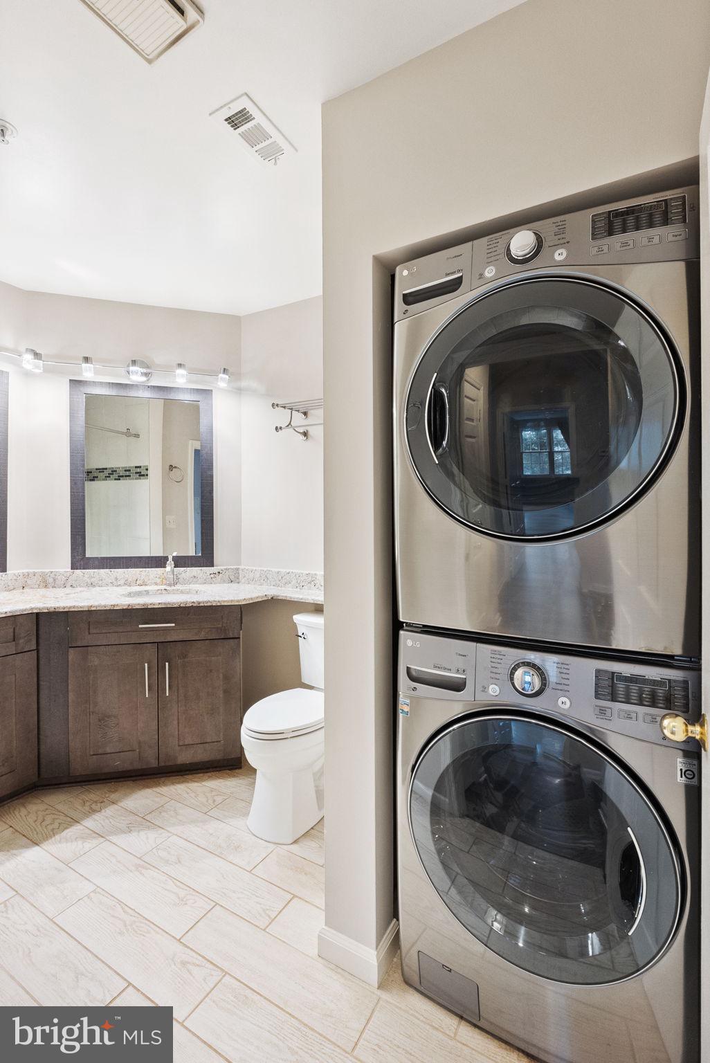 S.GLEN AT UNIVERSITY CTR - Residential