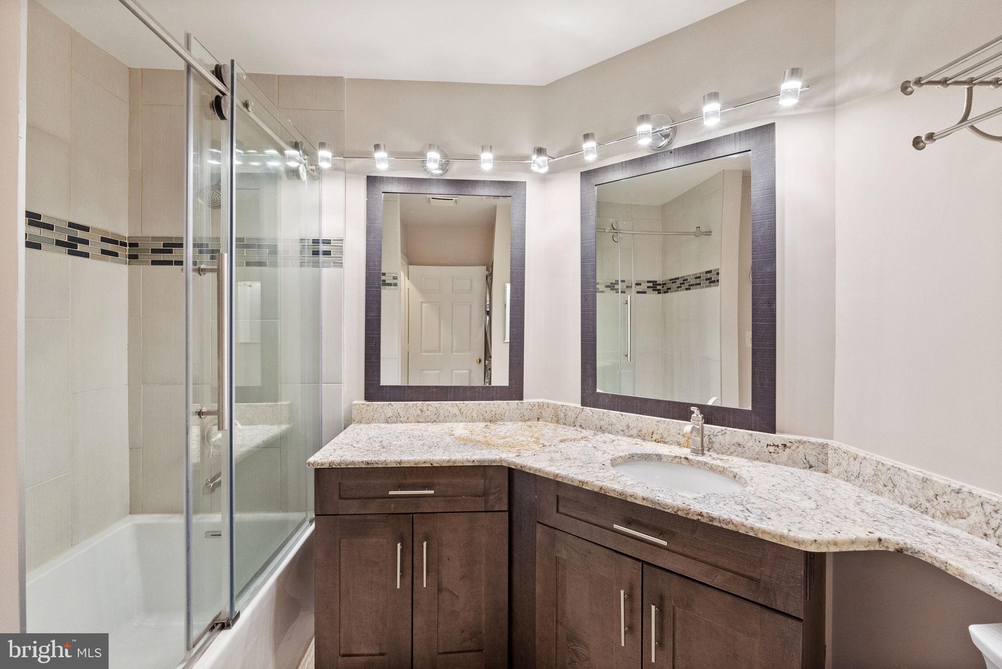 S.GLEN AT UNIVERSITY CTR - Residential