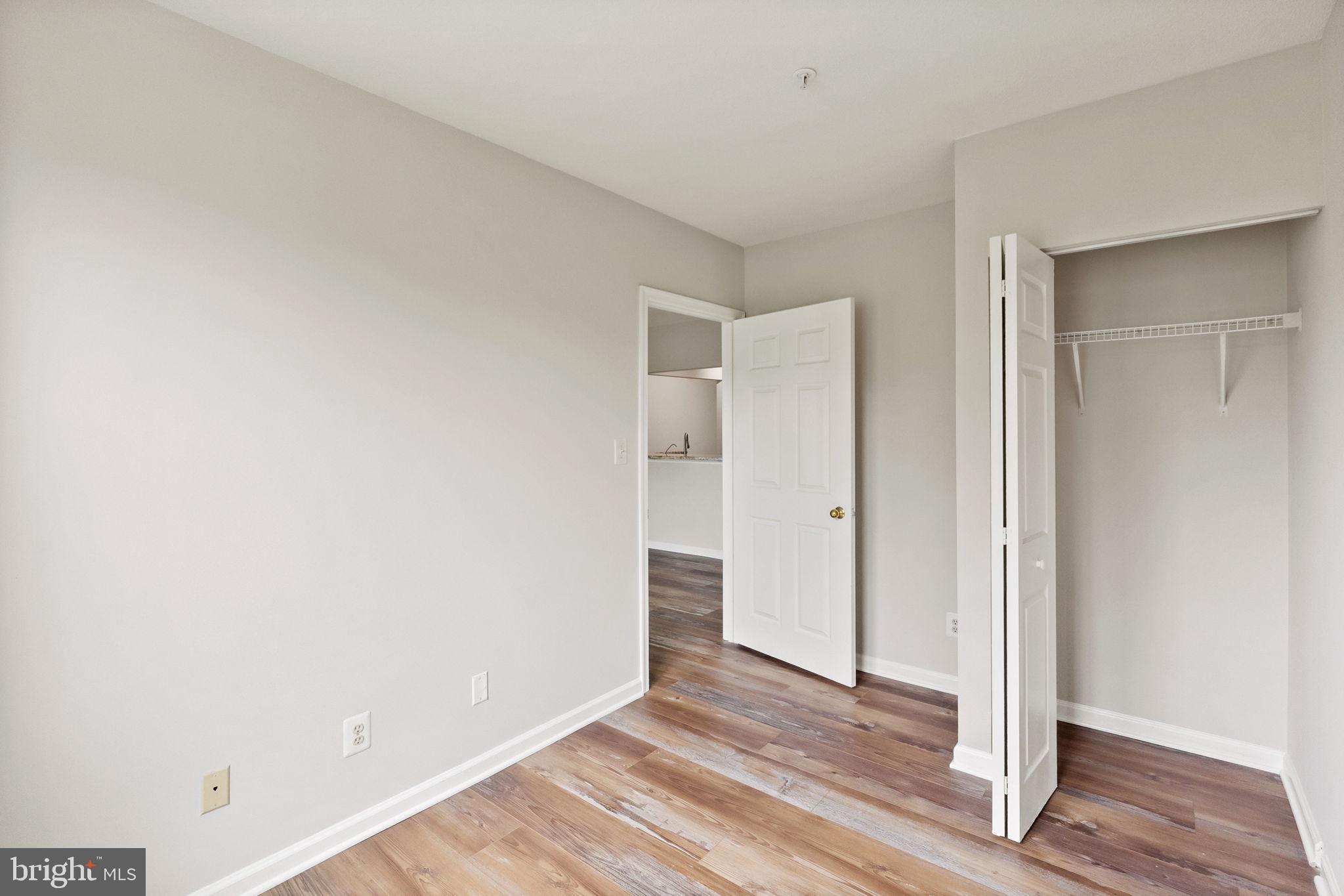 S.GLEN AT UNIVERSITY CTR - Residential