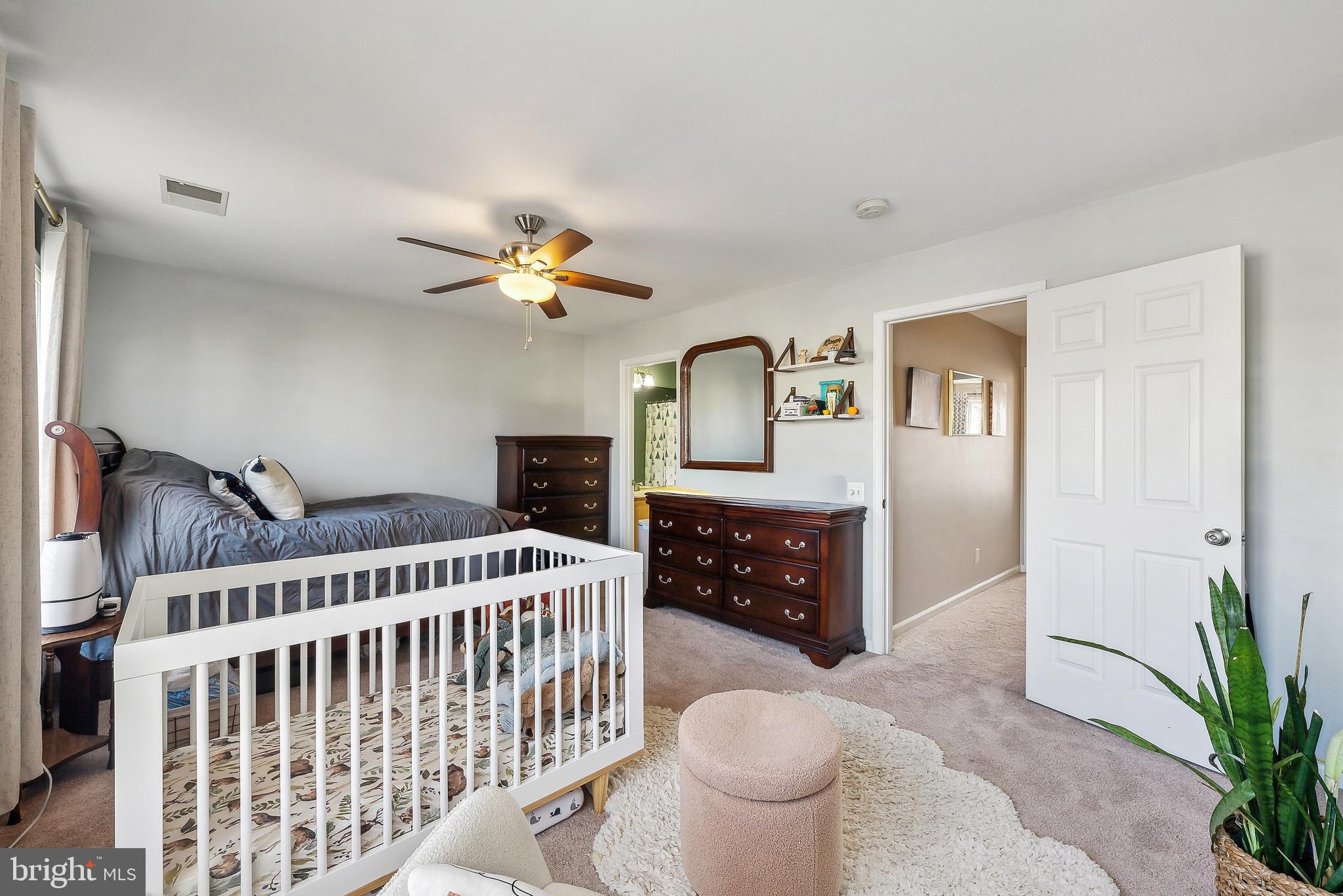 OVERLOOK - Residential Lease