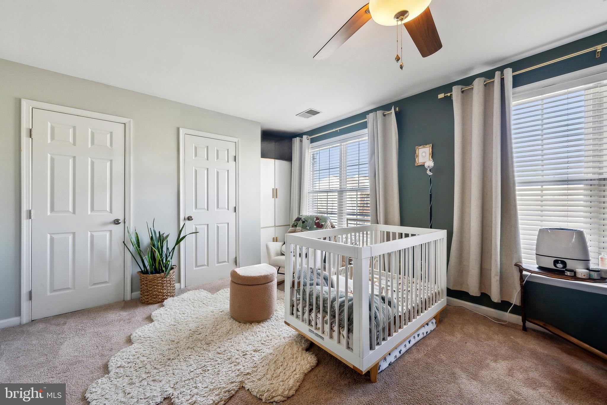 OVERLOOK - Residential Lease