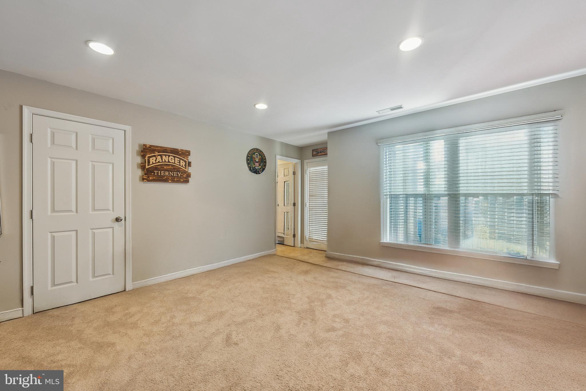 OVERLOOK - Residential Lease