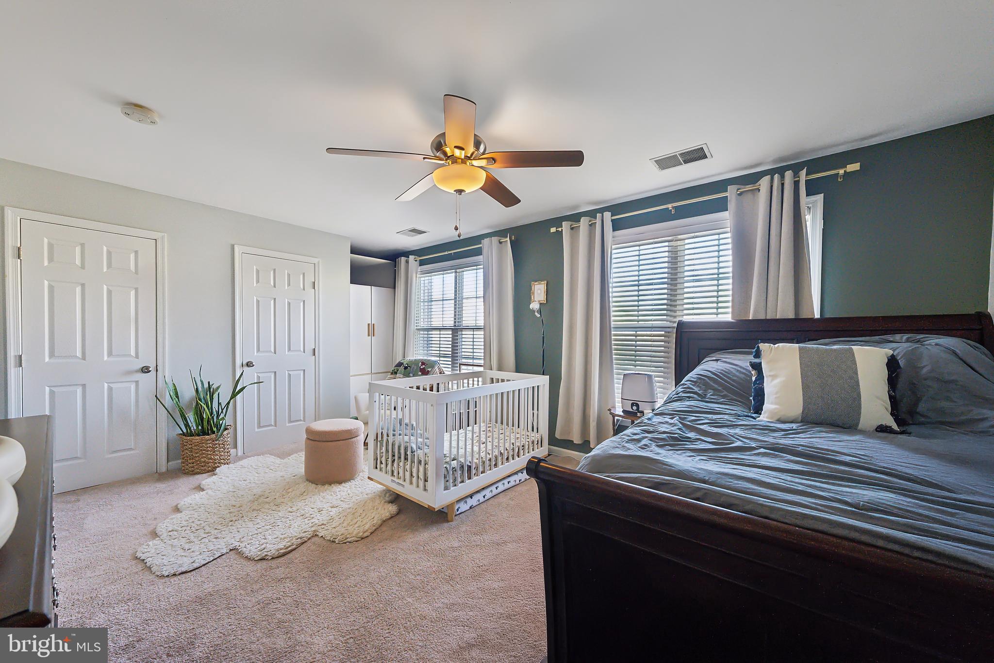 OVERLOOK - Residential Lease