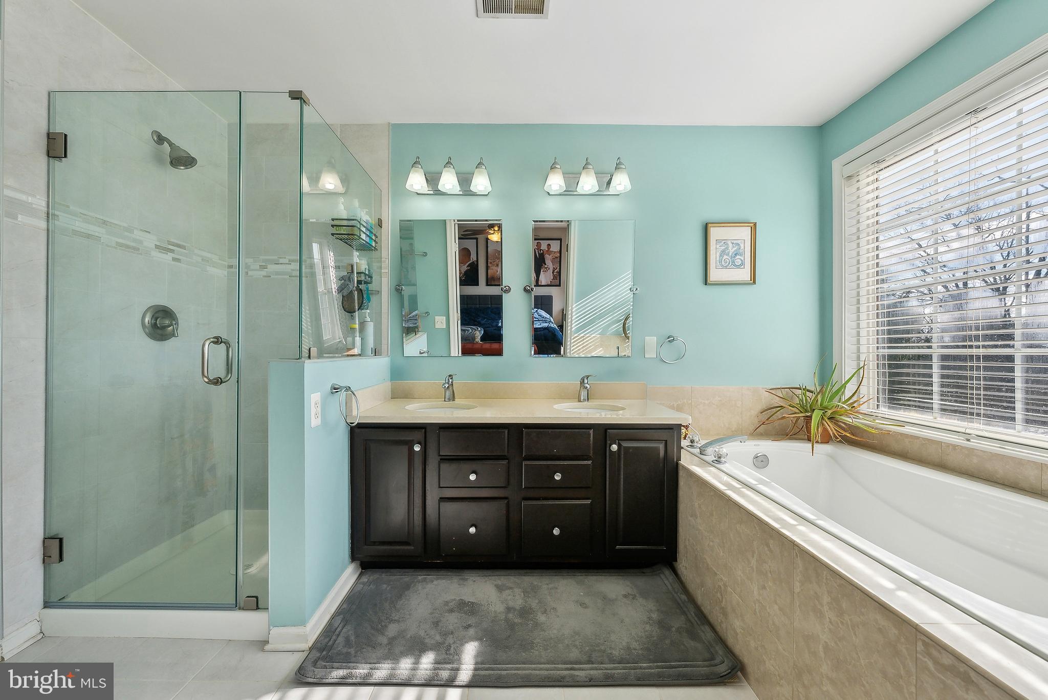 OVERLOOK - Residential Lease