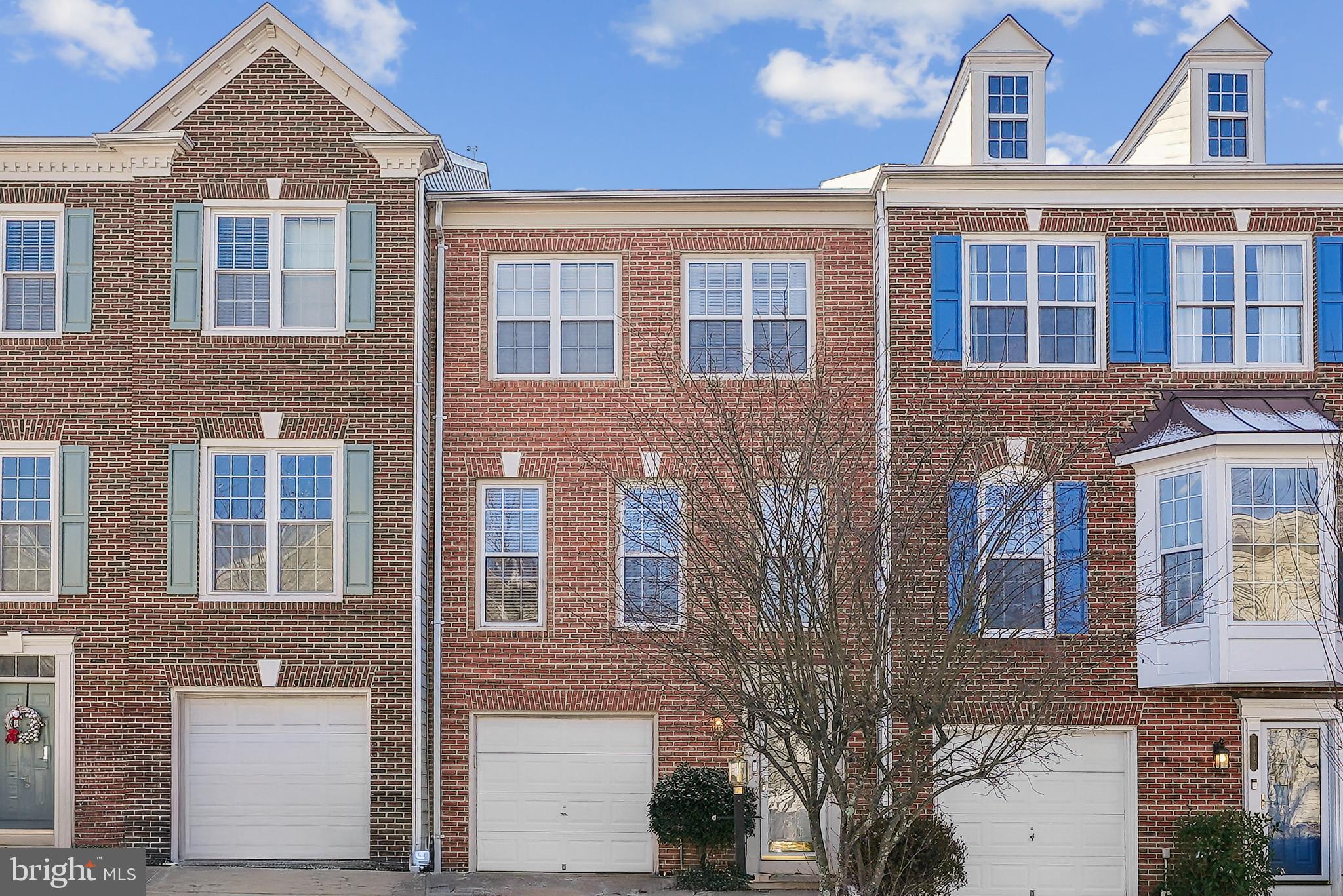 OVERLOOK - Residential Lease