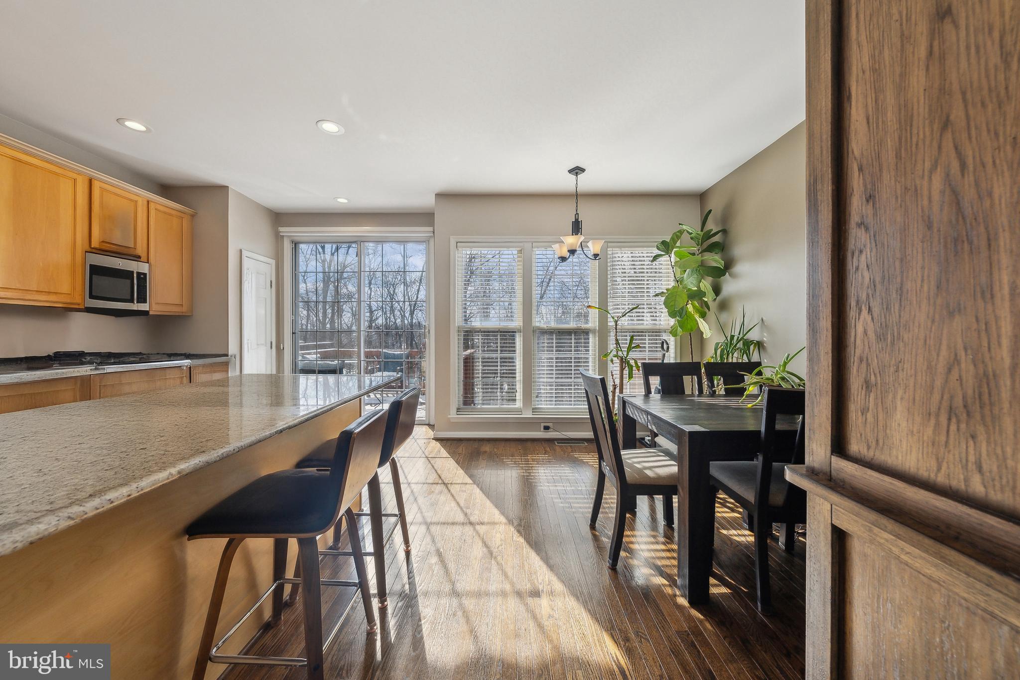 OVERLOOK - Residential Lease