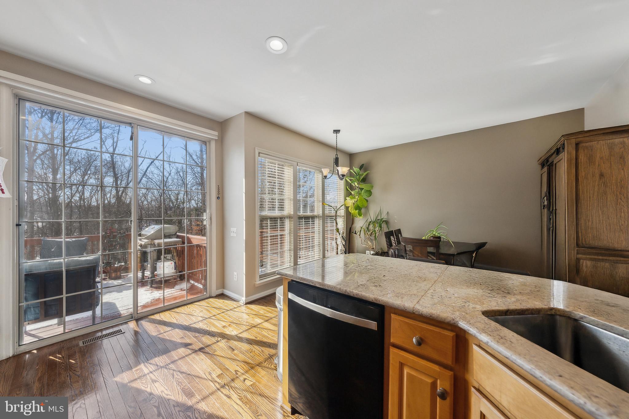 OVERLOOK - Residential Lease