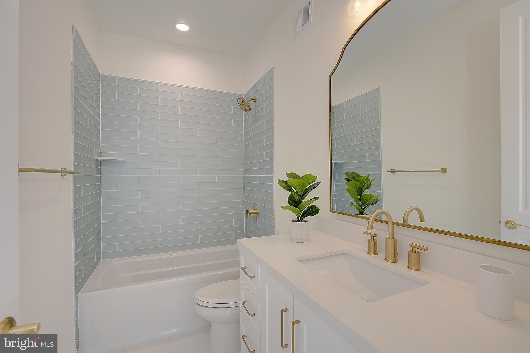 CARRIAGE ESTATES - Residential