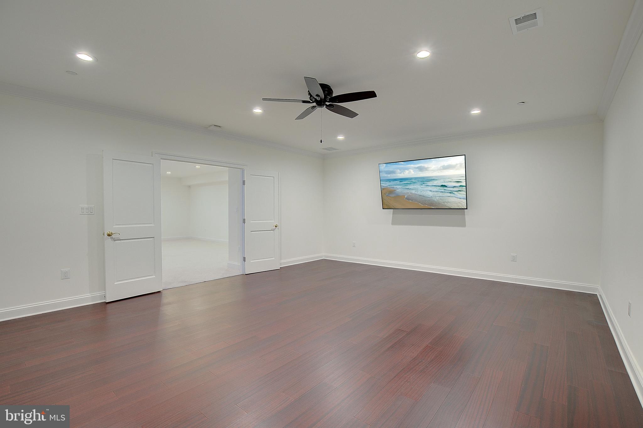 CARRIAGE ESTATES - Residential