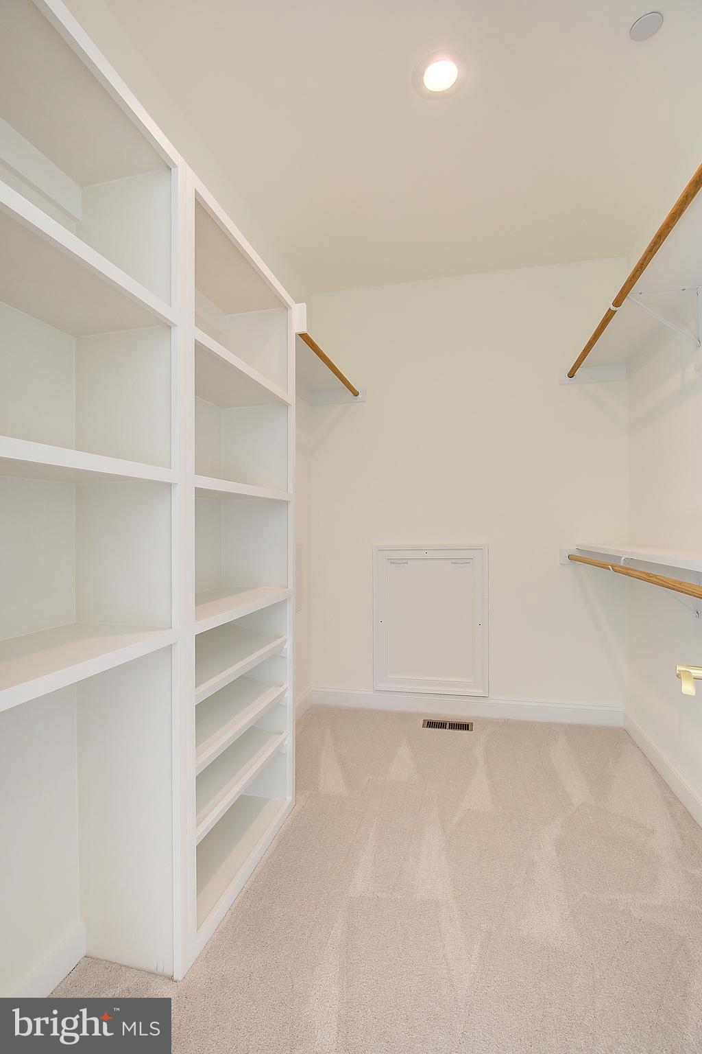 CARRIAGE ESTATES - Residential