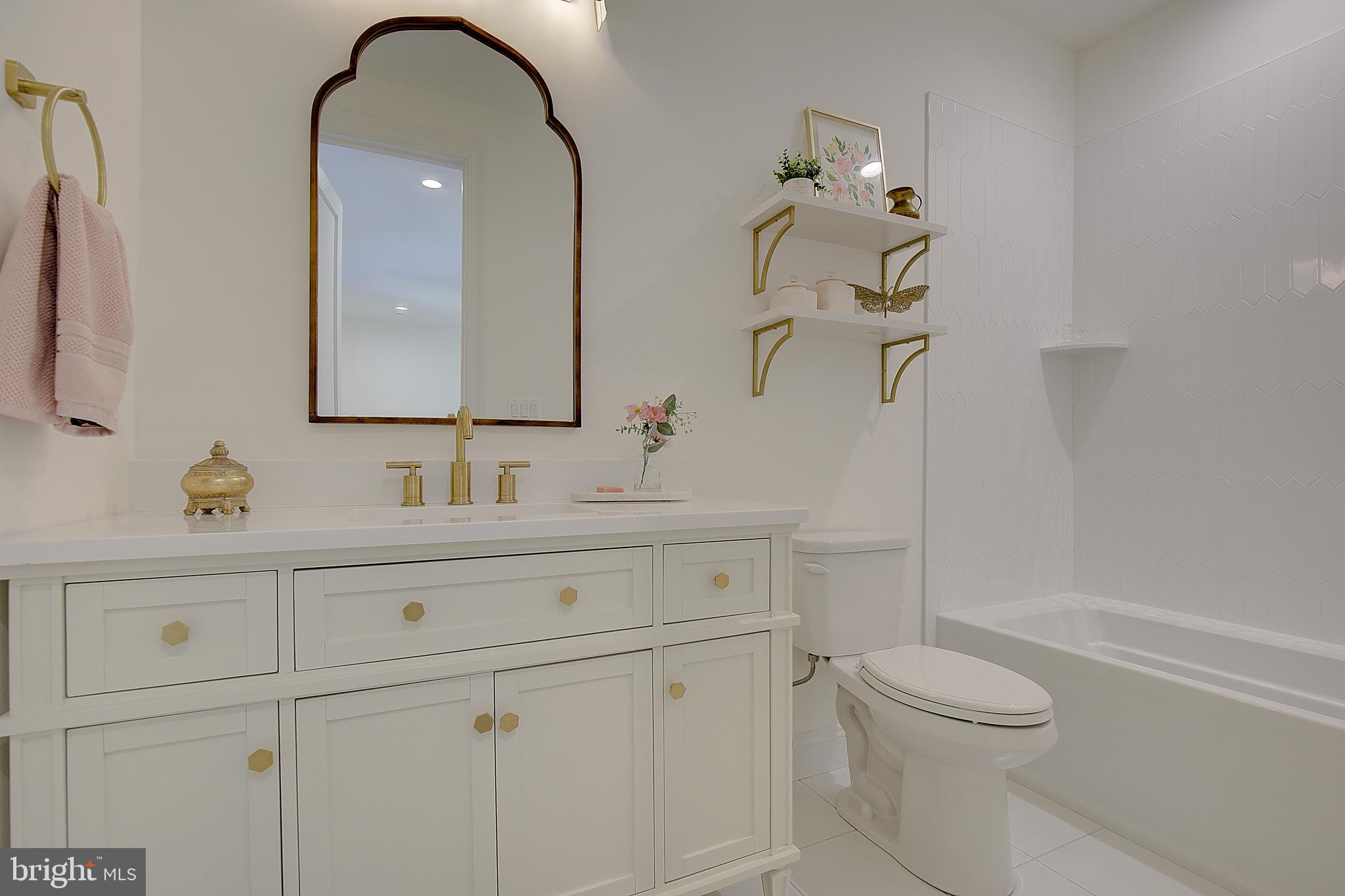 CARRIAGE ESTATES - Residential