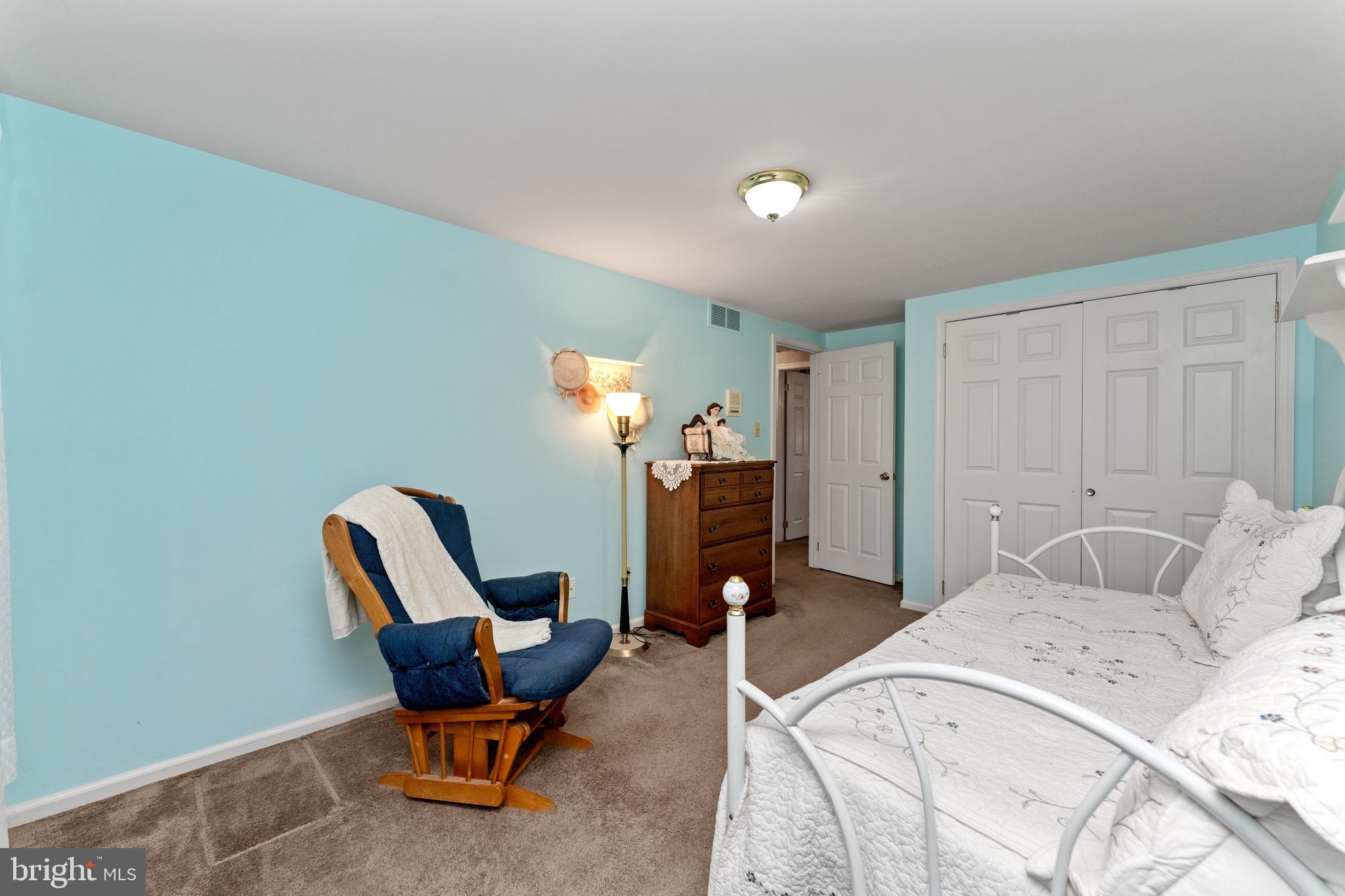 CLEARVIEW MANOR - Residential