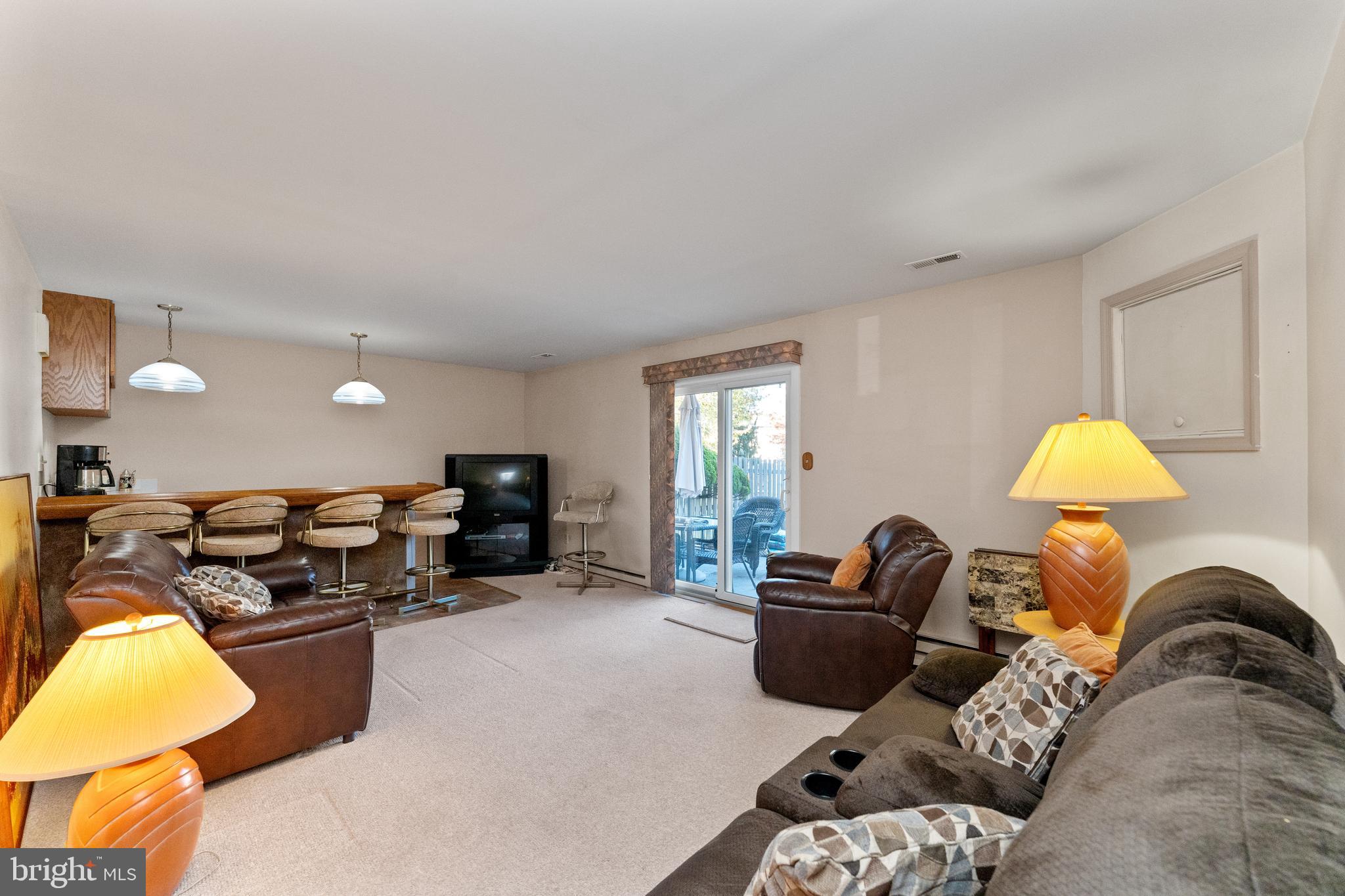 CLEARVIEW MANOR - Residential