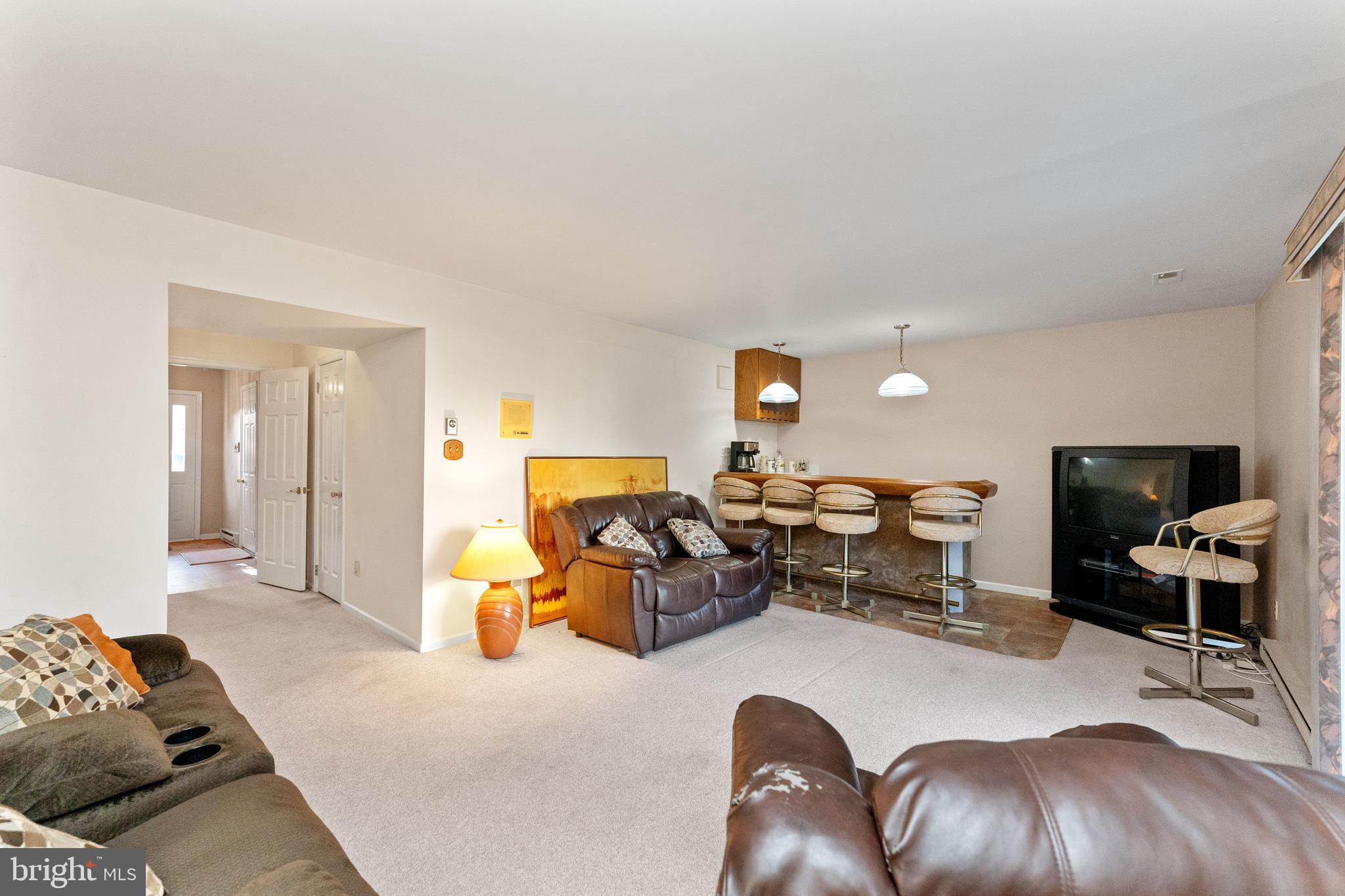 CLEARVIEW MANOR - Residential