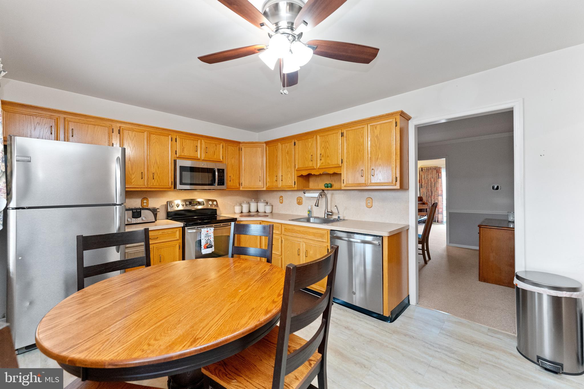 CLEARVIEW MANOR - Residential