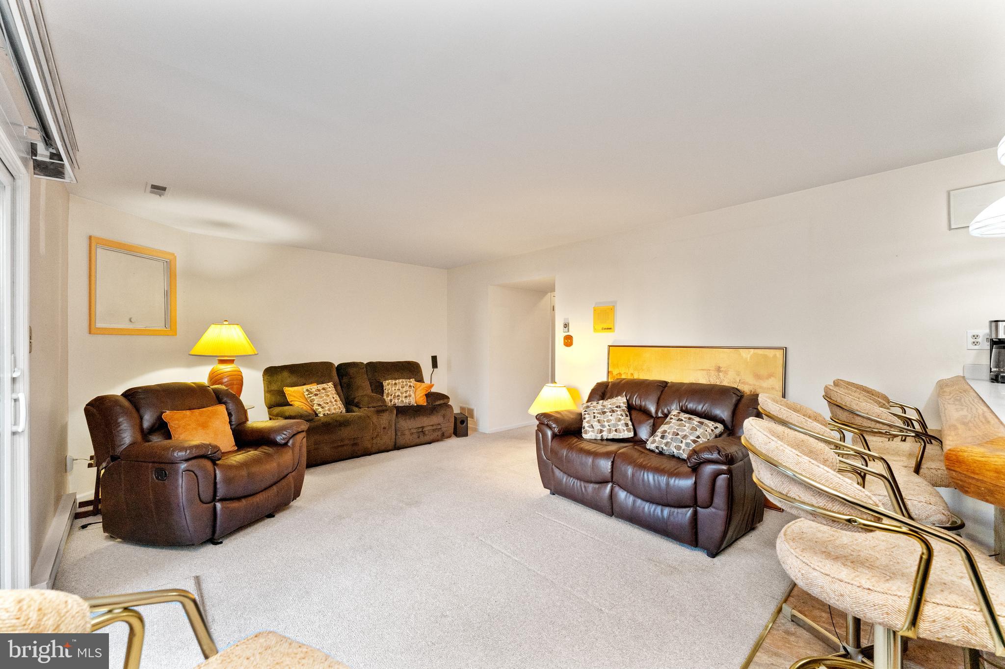 CLEARVIEW MANOR - Residential