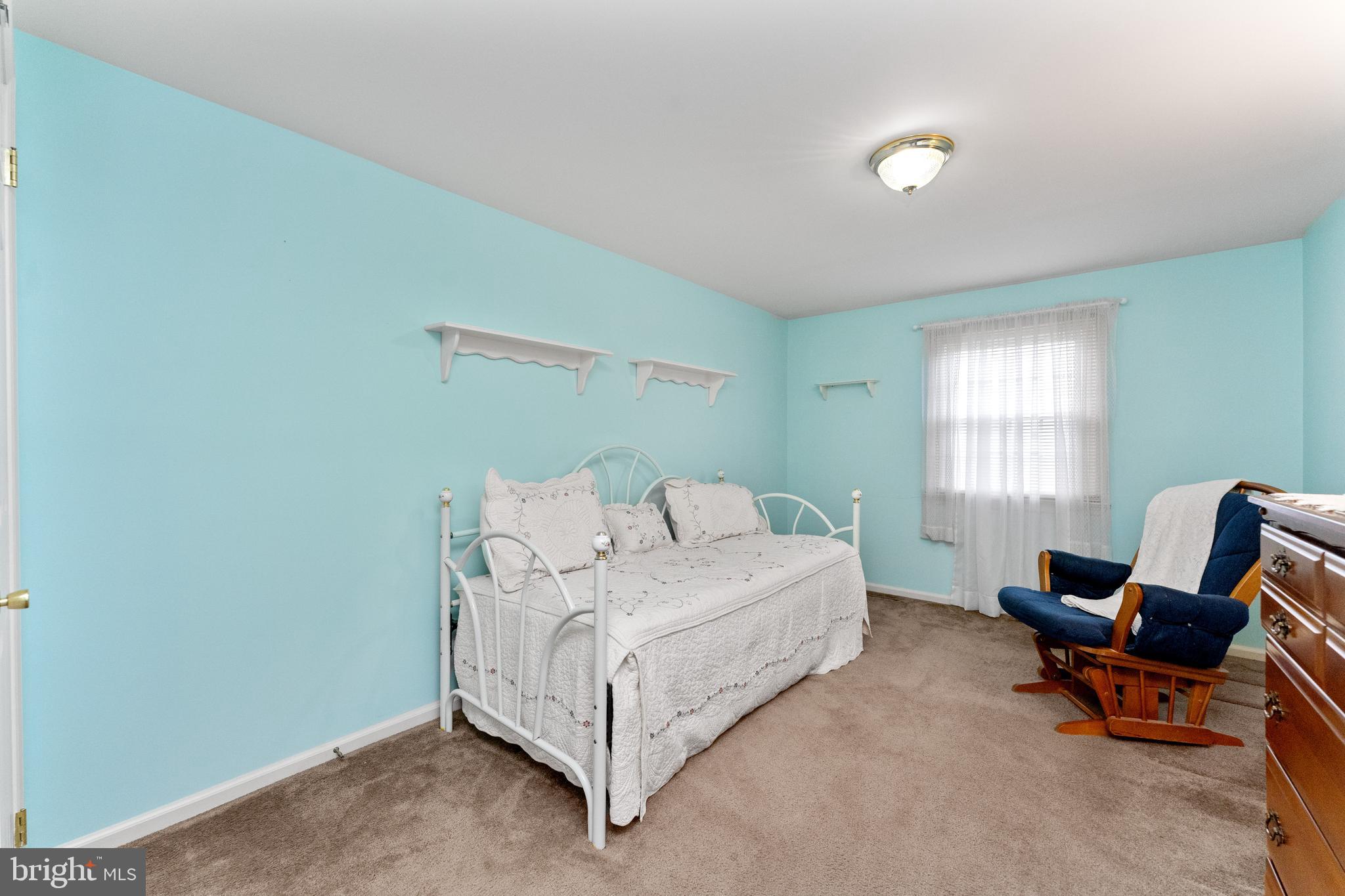 CLEARVIEW MANOR - Residential