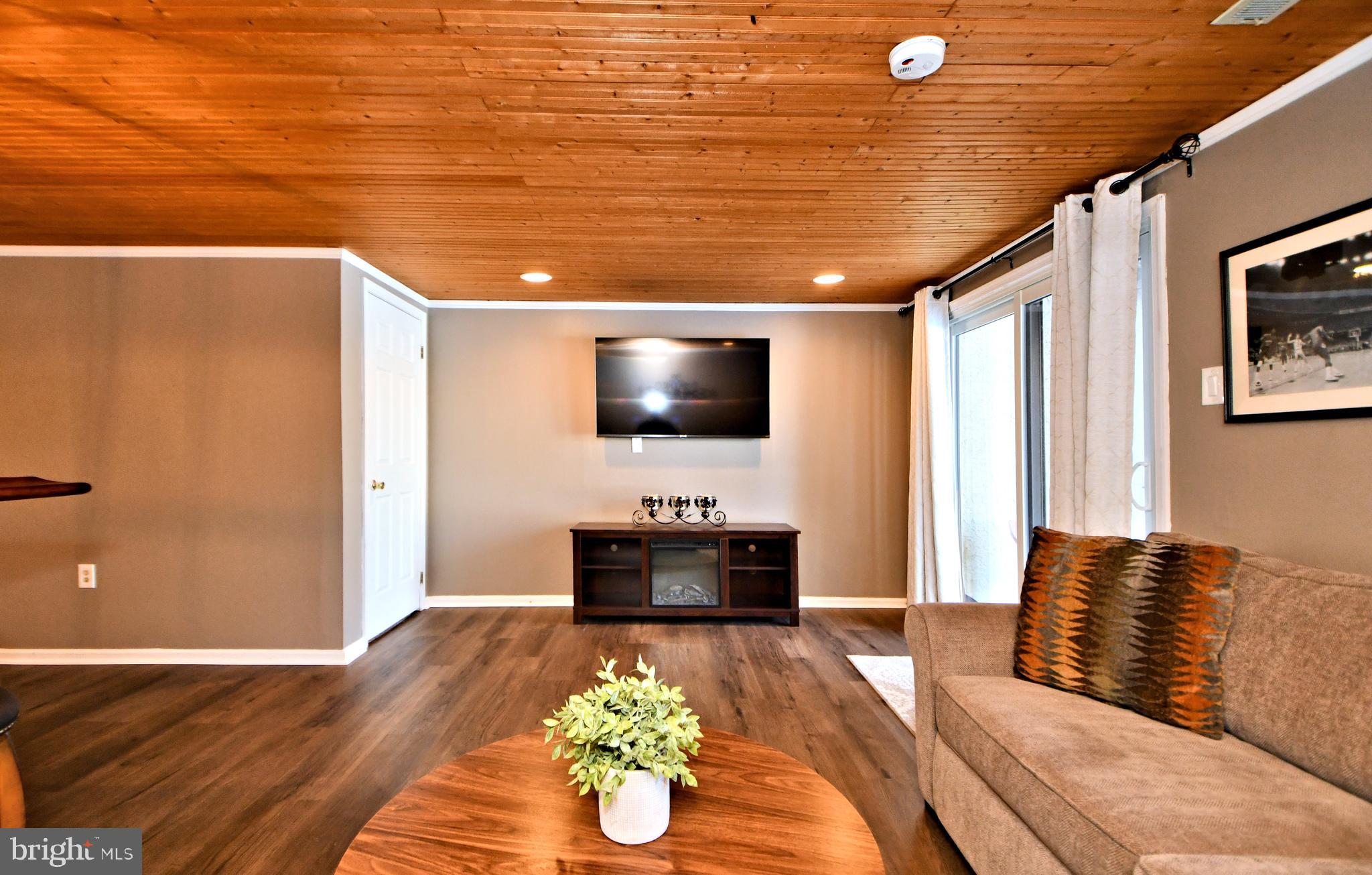 WILLISTOWN WOODS - Residential