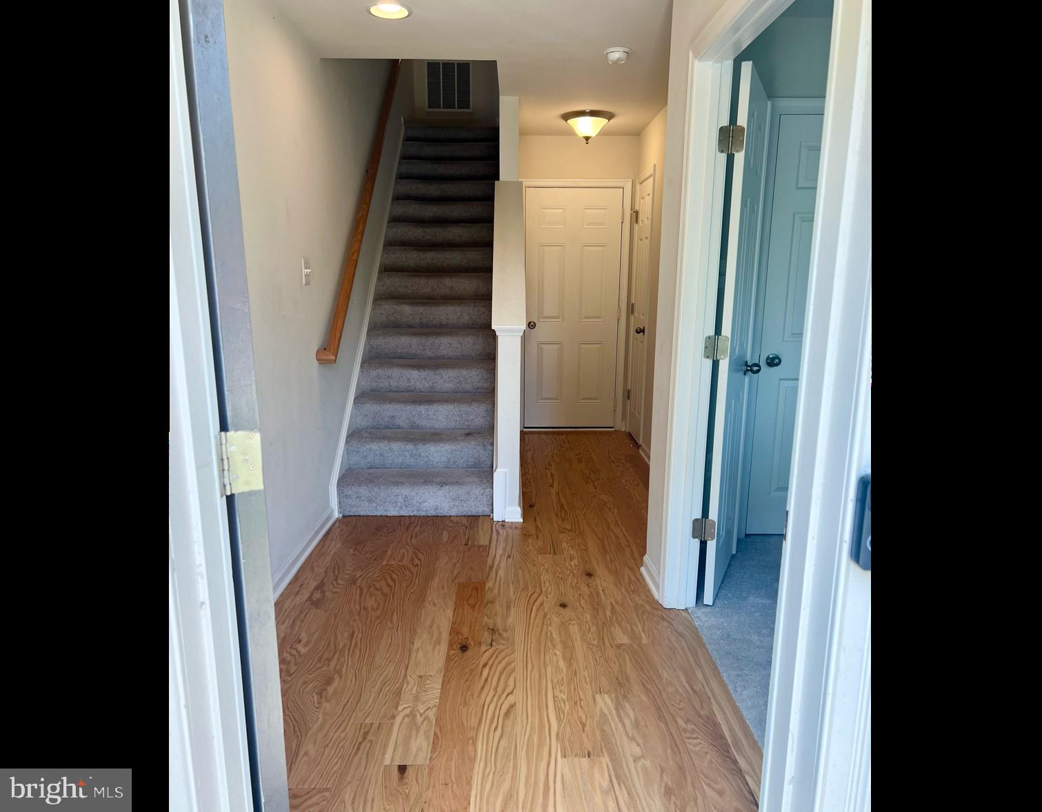7102 ROWLOCK ALLEY