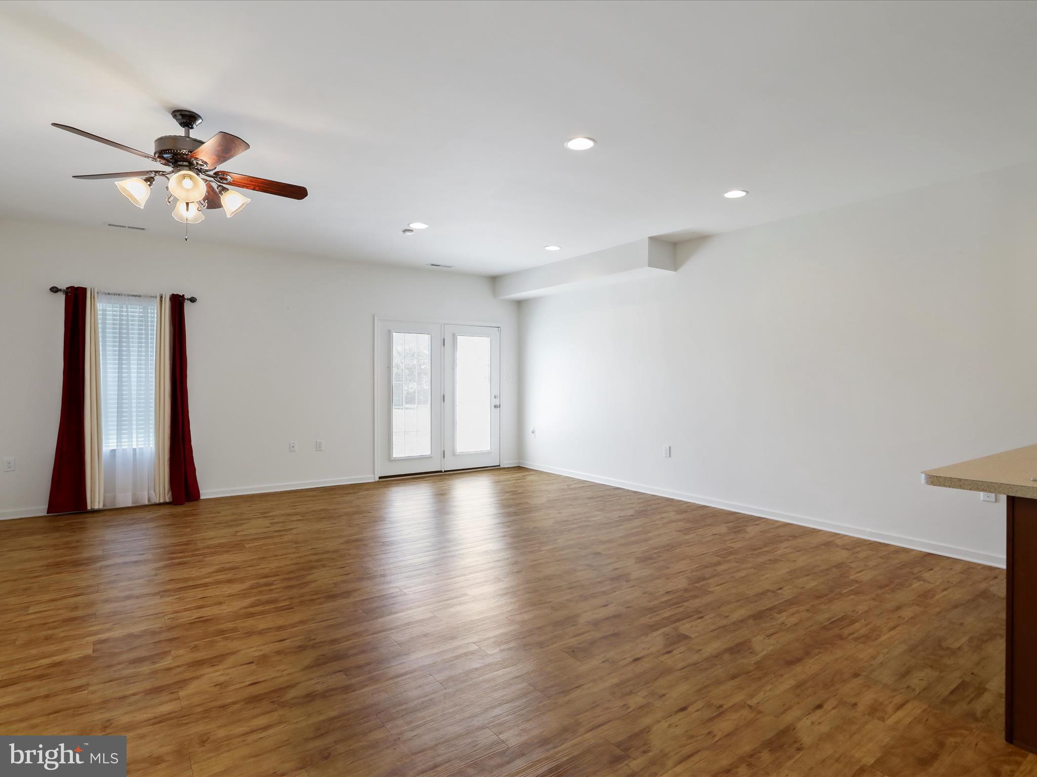 SPRING MILLS - Residential