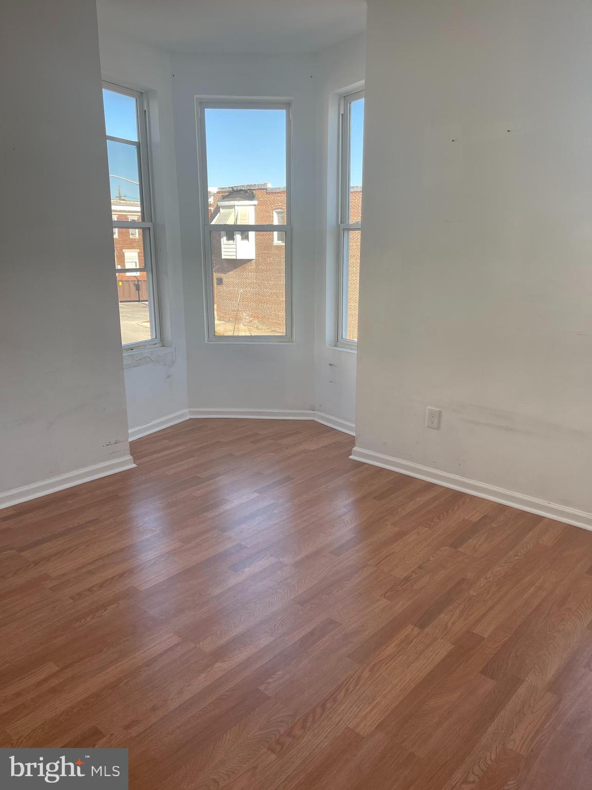 BROADWAY EAST - Residential