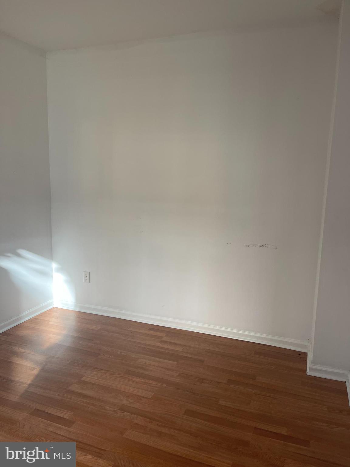 BROADWAY EAST - Residential