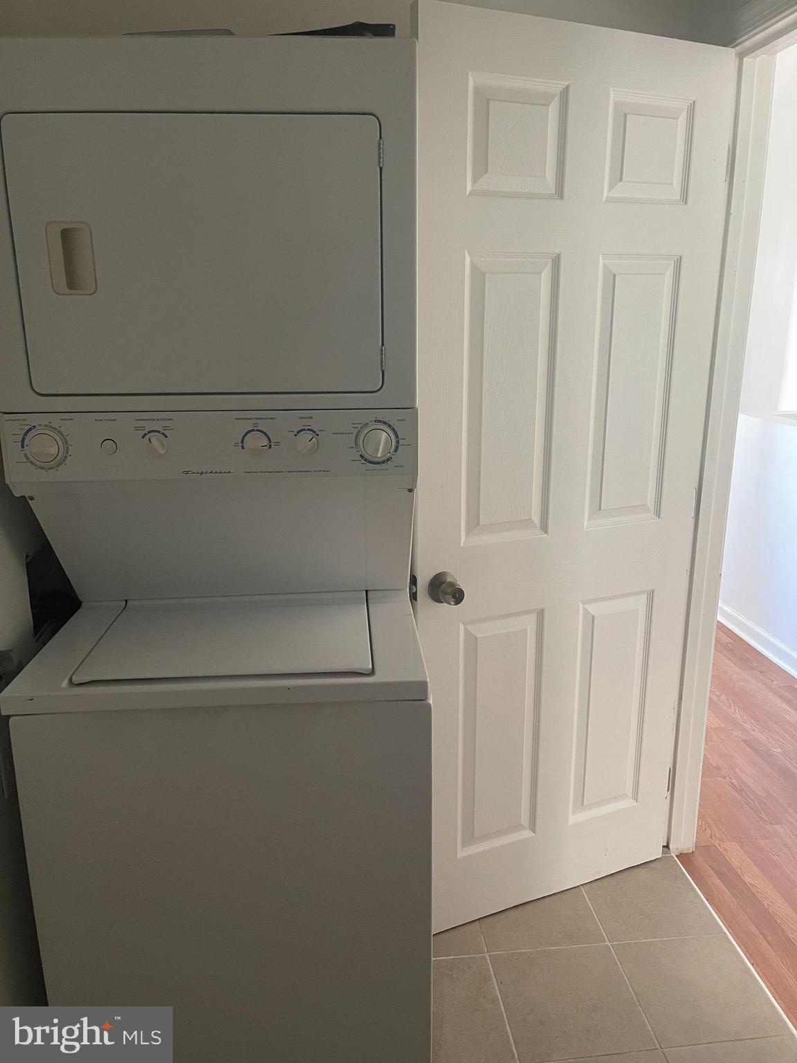 BROADWAY EAST - Residential