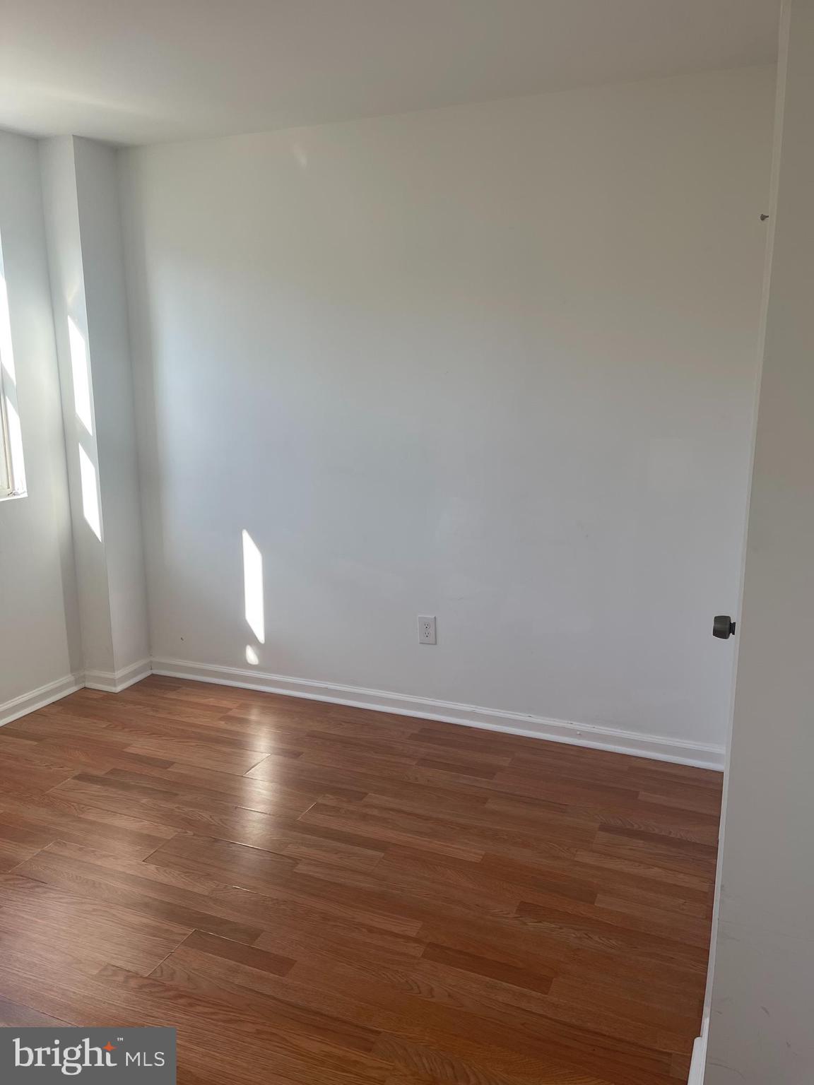 BROADWAY EAST - Residential