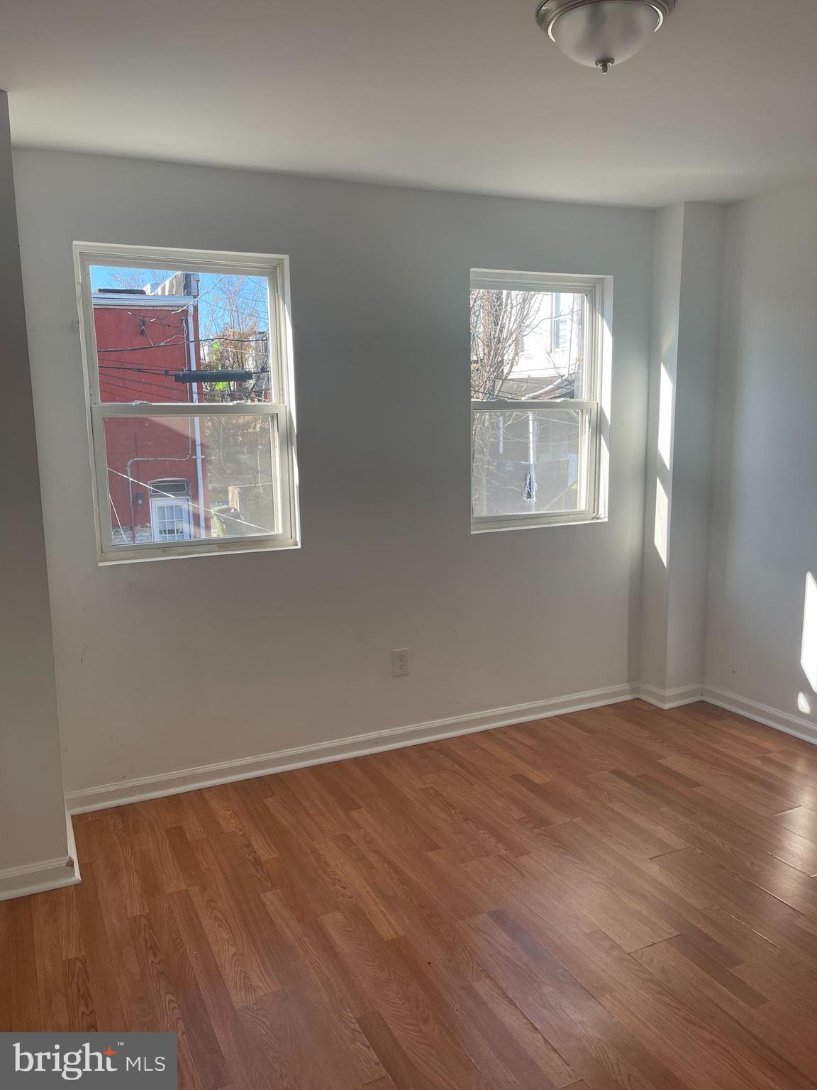 BROADWAY EAST - Residential