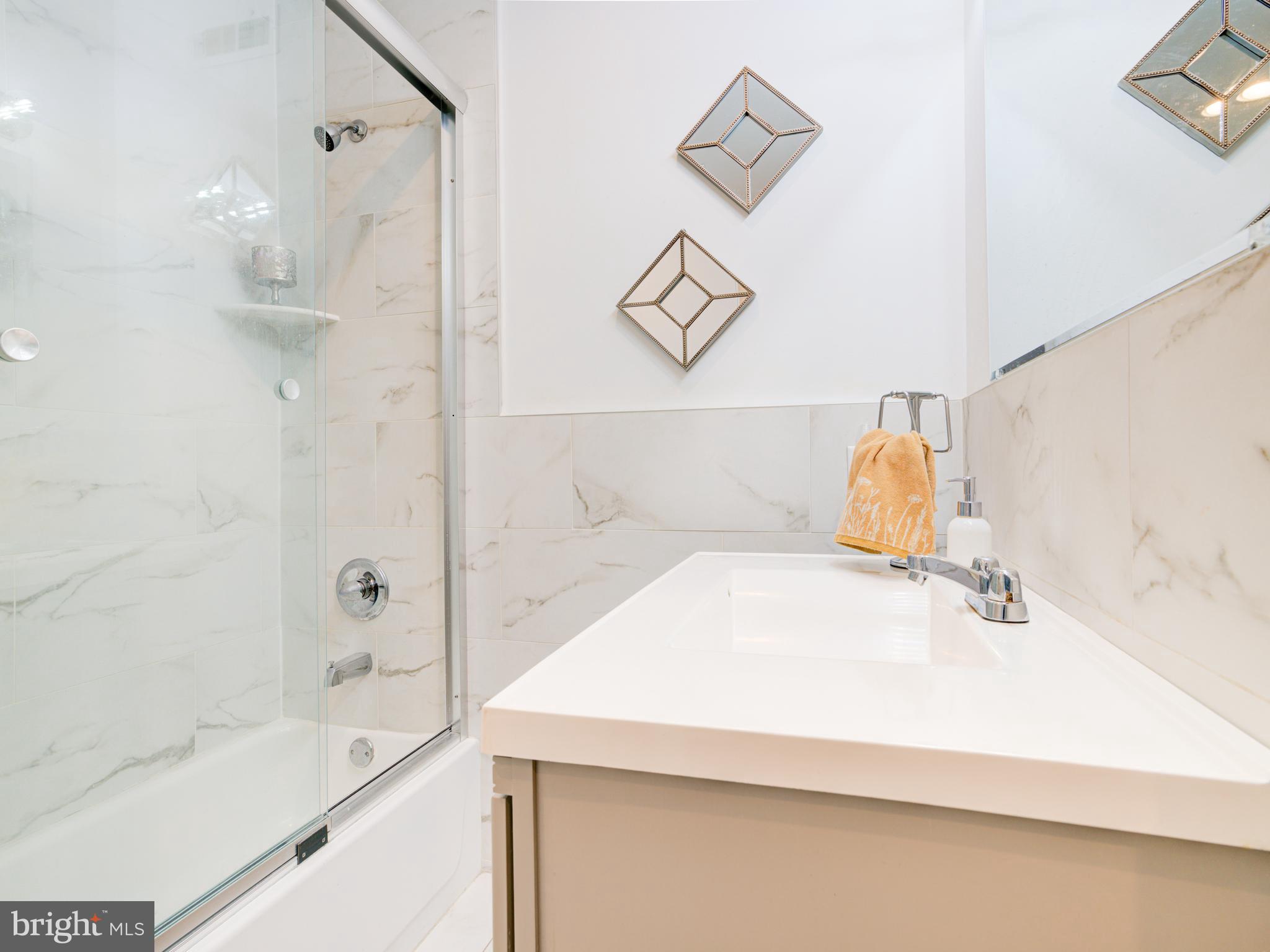 WHITMAN - Residential