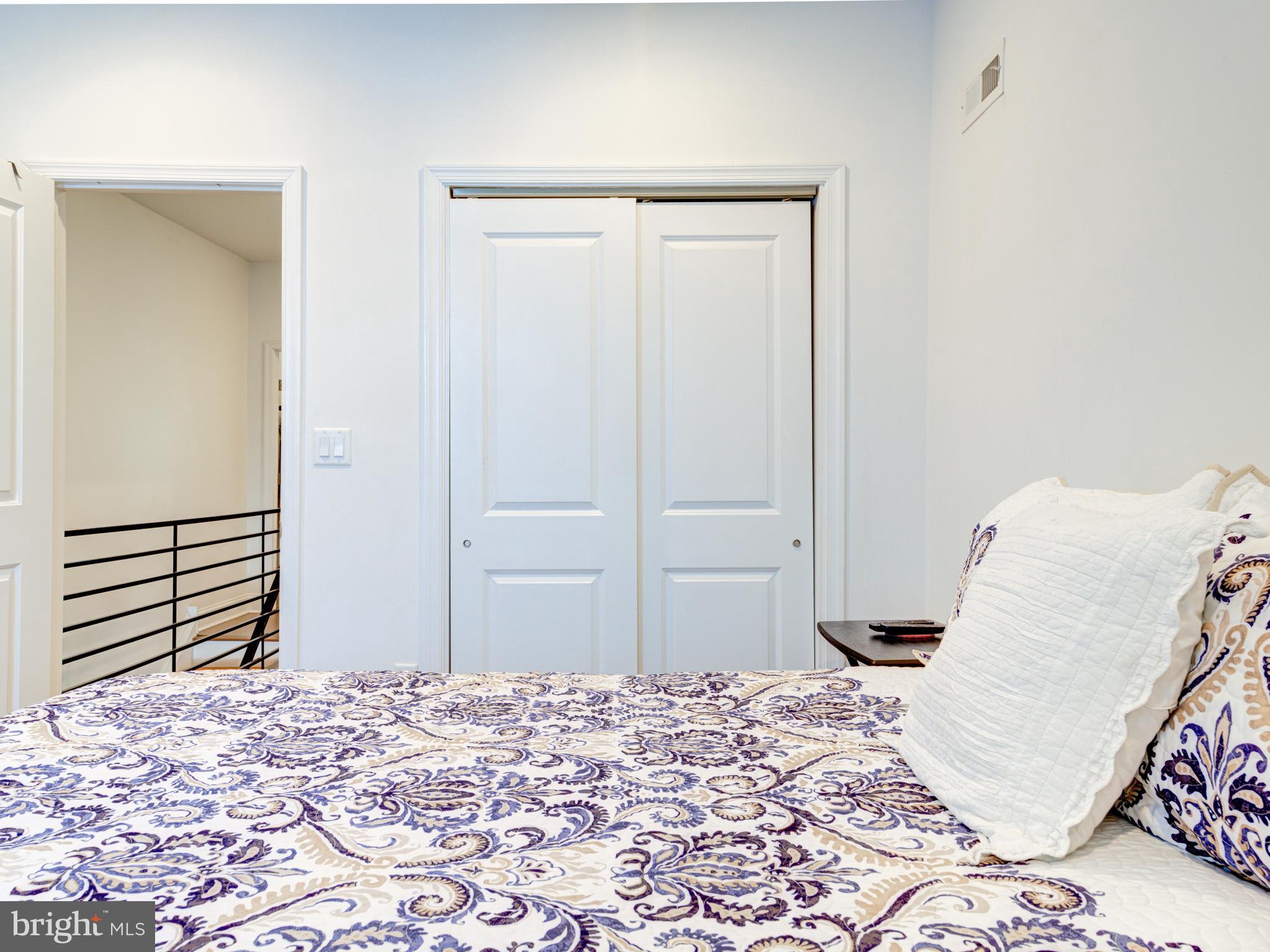 WHITMAN - Residential