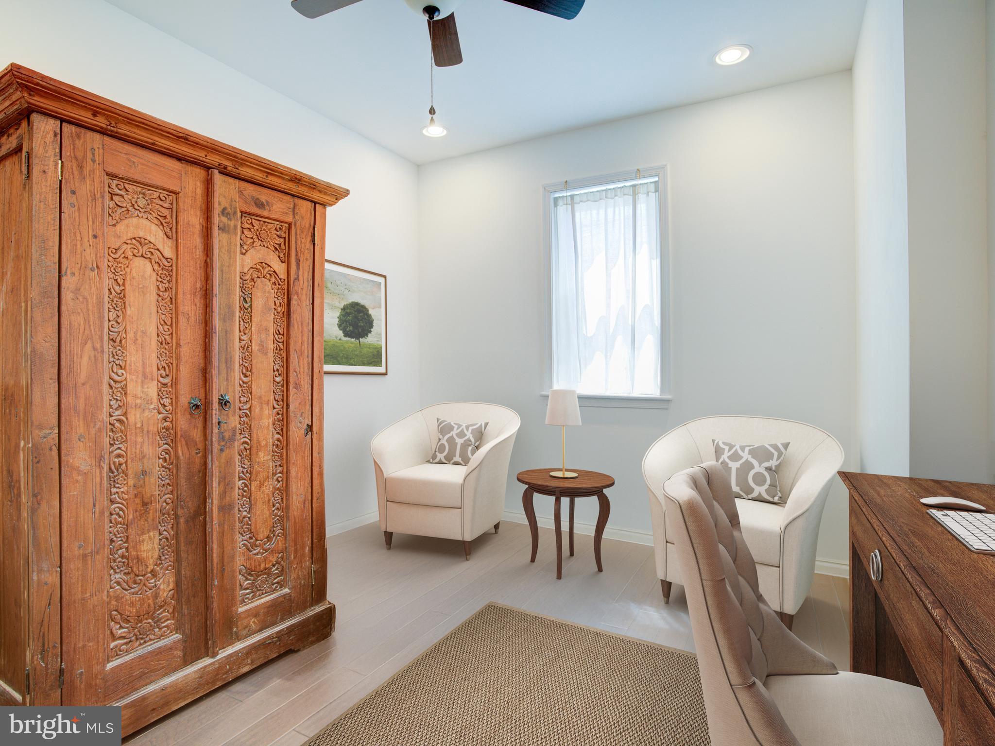 WHITMAN - Residential