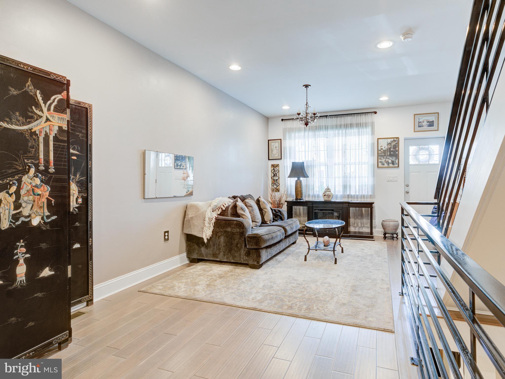 WHITMAN - Residential