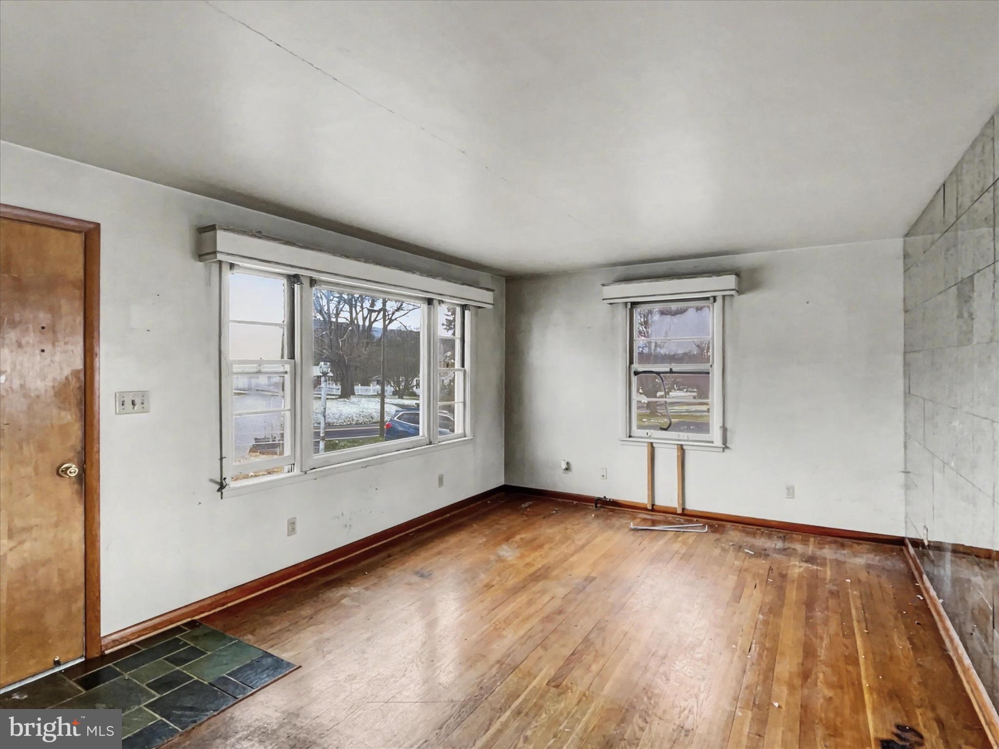 WASHINGTON TWP - Residential