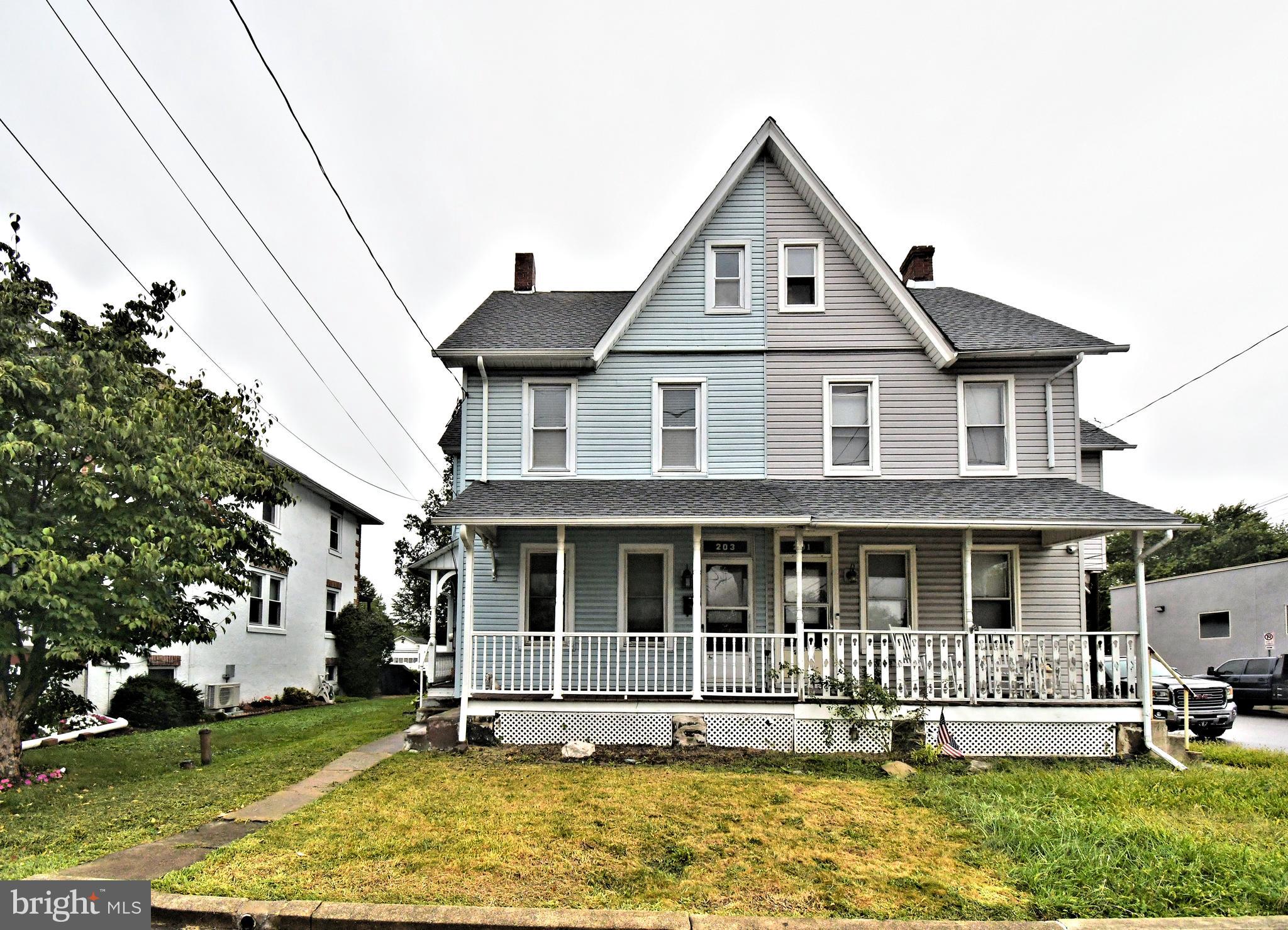 As soon as you enter this charming twin in the heart of Quakertown Boro you get the feeling of home, with its perfect blend of character and modern updates. A welcoming front porch leads into a spacious dining room with hardwood floors, crown molding and a built in bar, flowing seamlessly into the open concept living room with recessed lighting. The kitchen has plenty of space to relax and enjoy a delicious meal and anyone who enjoys cooking will love the impressive 40" five-burner gas stove, stainless steel appliances, and a ceiling fan to keep the cook cool. Off the kitchen are a laundry room area, half bath and large mudroom to complete the main level. On the second level there are three generous sized bedrooms and a full bath. The third floor offers a 4th bedroom and 1 room to use as a large home office or bonus room. Outdoor living is just as inviting with a private deck overlooking the fenced-in backyard that leads to a detached garage. Roof was replaced in 2020 and it has a brand new hot water heater. This home is close to restaurants, library, community park, farmers market and pool. Low taxes complete the package!