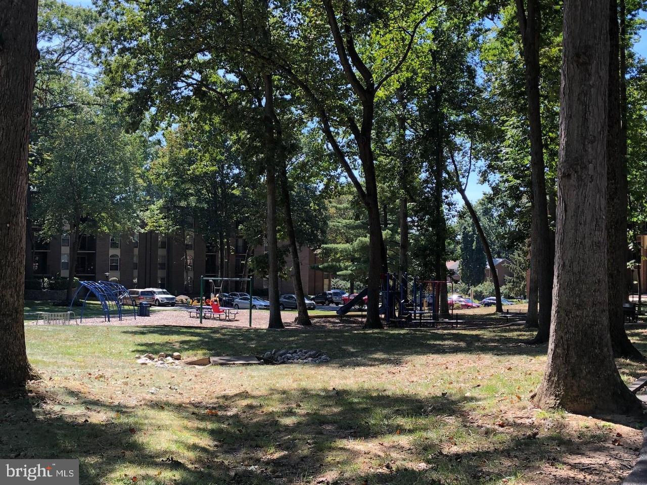 WOODBURN VILLAGE - Residential