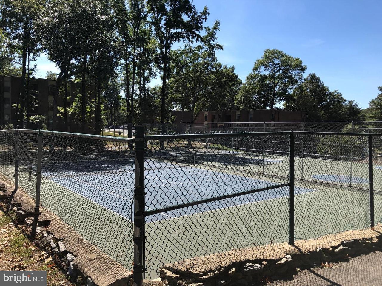 WOODBURN VILLAGE - Residential