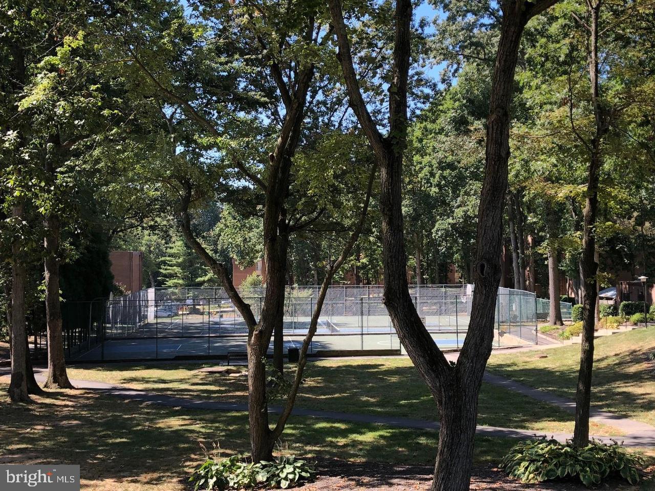 WOODBURN VILLAGE - Residential