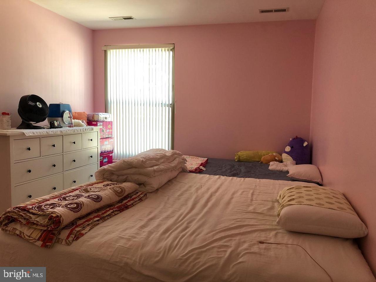 WOODBURN VILLAGE - Residential