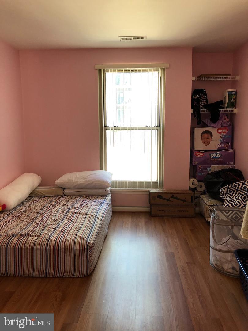 WOODBURN VILLAGE - Residential