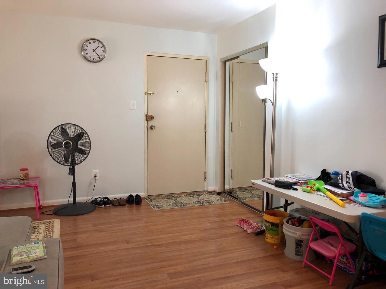 WOODBURN VILLAGE - Residential