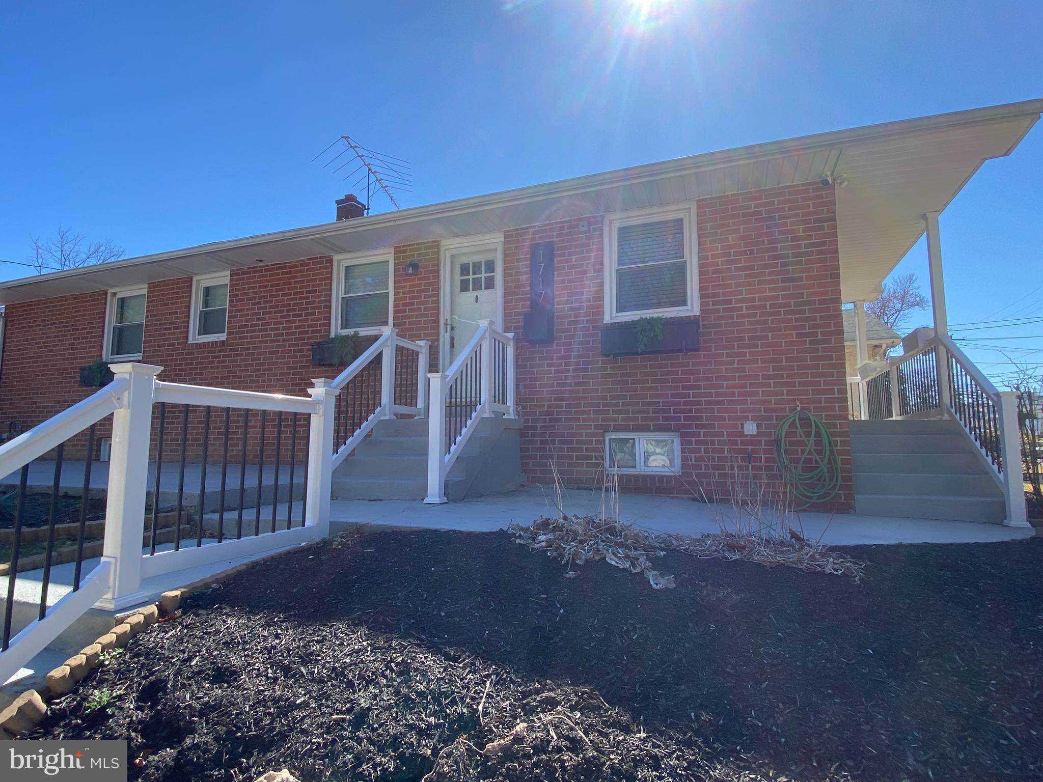 WILLOW MANOR - Residential