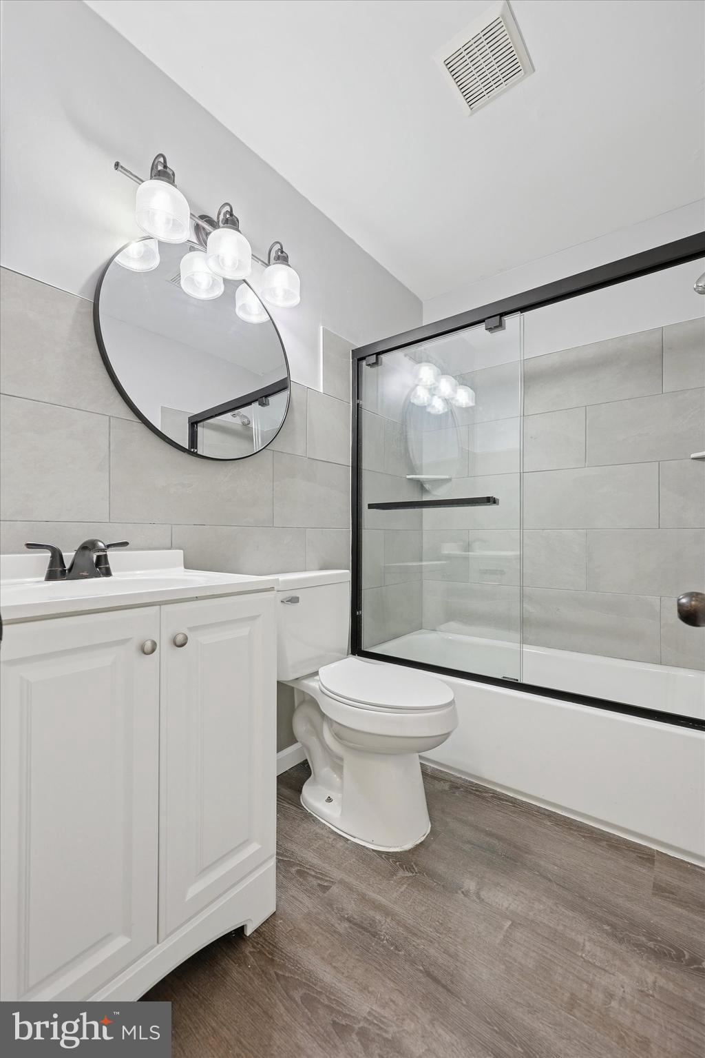 WILLOW MANOR - Residential