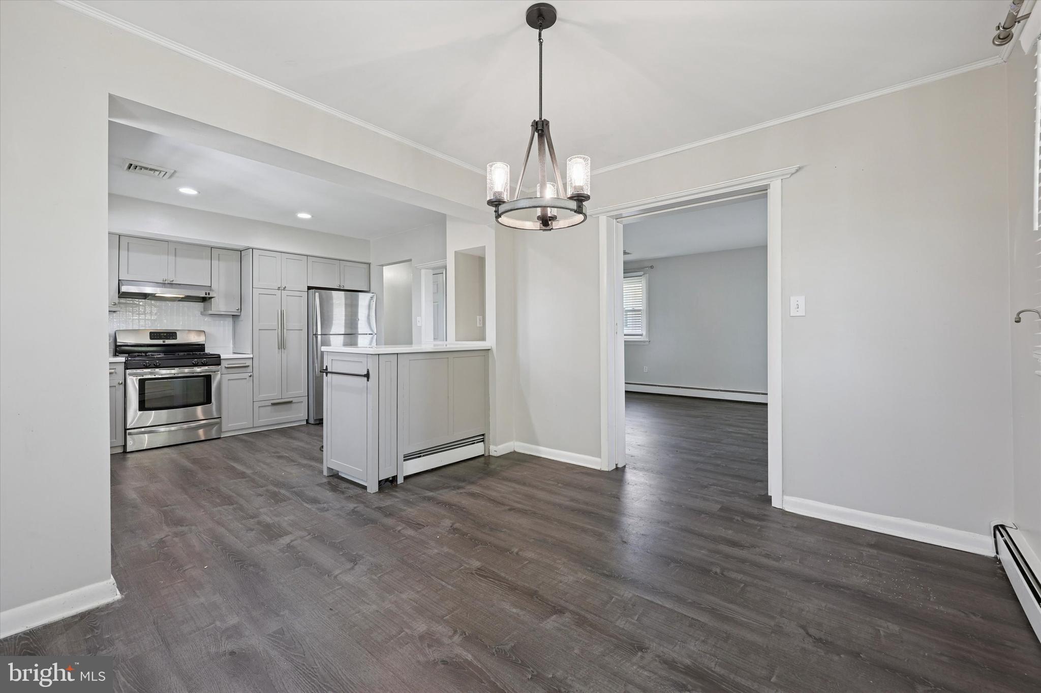 WILLOW MANOR - Residential