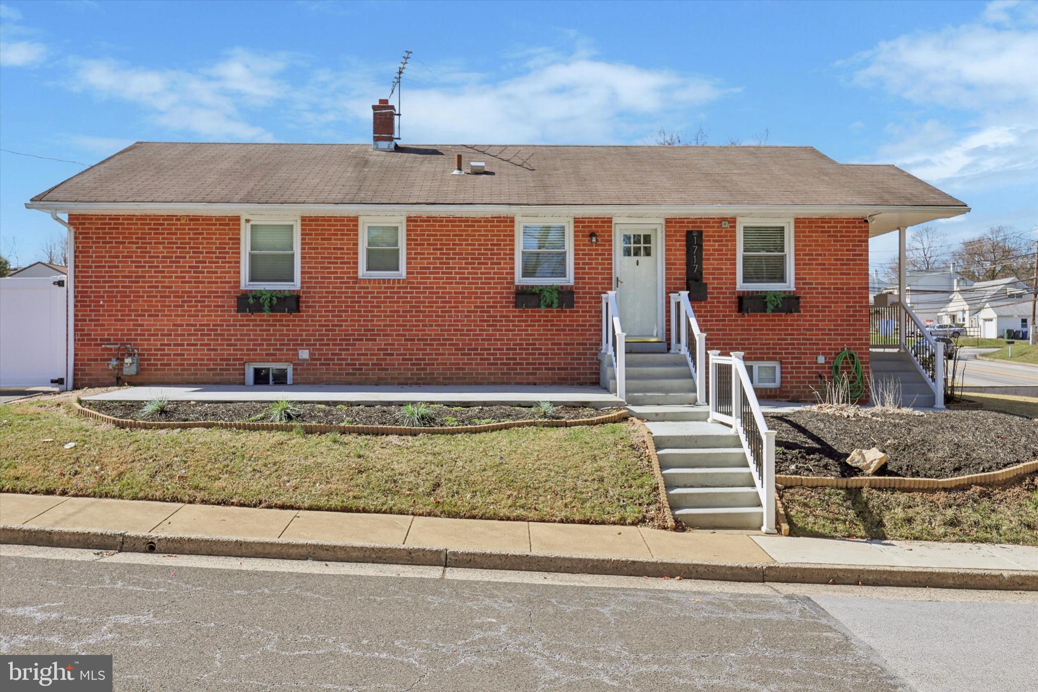 WILLOW MANOR - Residential