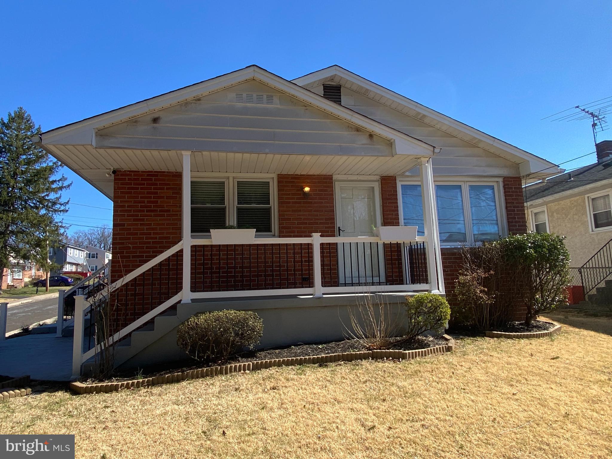 WILLOW MANOR - Residential