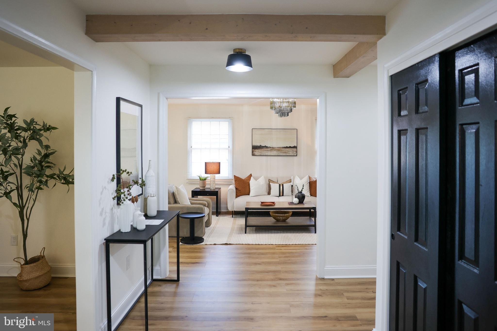 WOODBRIDGE VALLEY - Residential